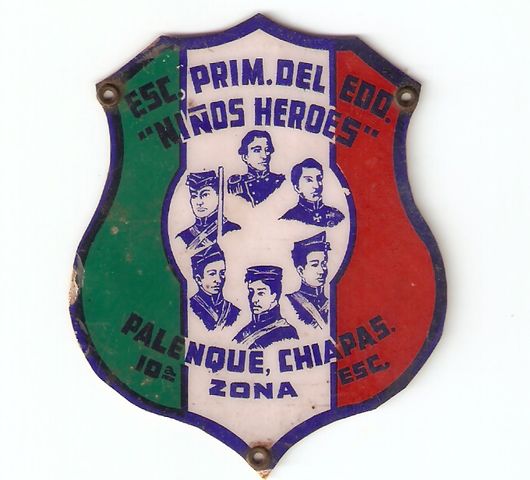 Tercer Escudo de la escuela primaria NIÑOS HEROES en palenque chiapas 